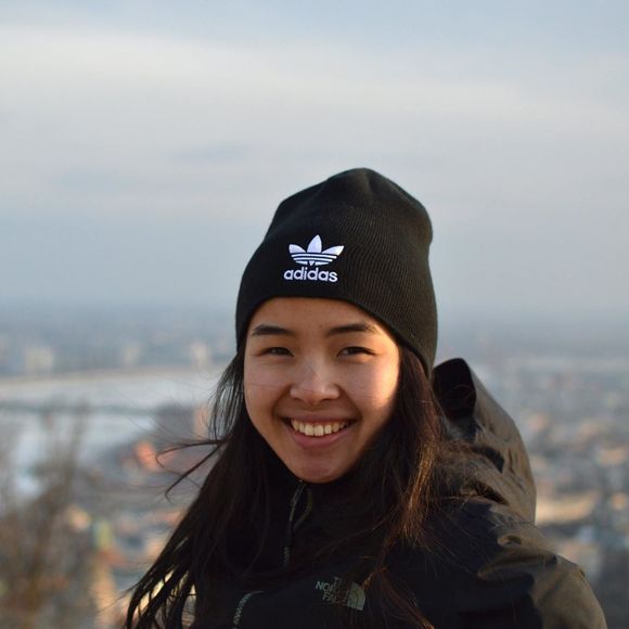 Meet your Posher, Cindy - Picture 1 of 1